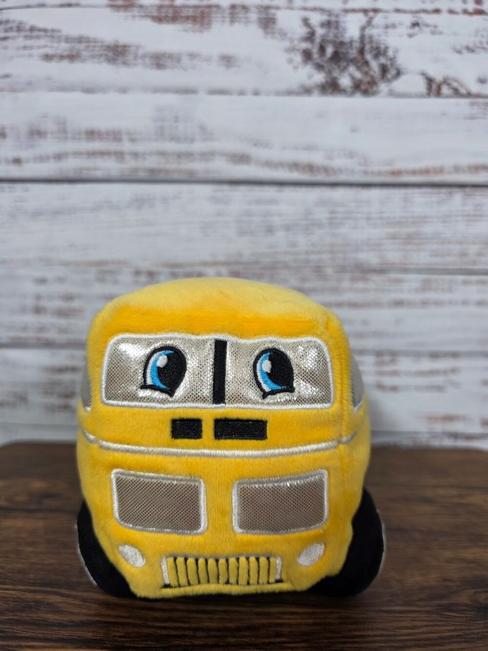 Hugfun School Bus Plush Sound "Wheels on the Bus" Press On/Off Yellow
